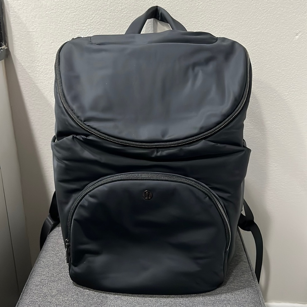 Lululemon new parent backpack
